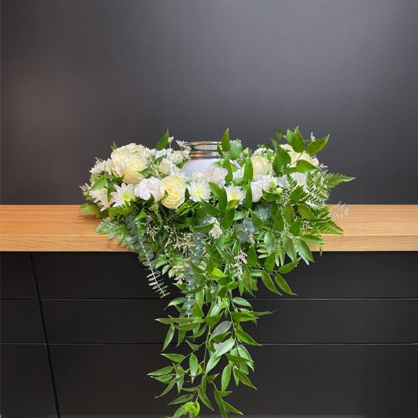 Sérénité Urne cascade fleuriste foliole